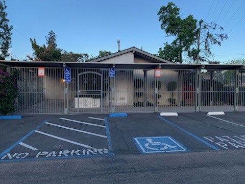 Primary Photo Of 3738 E Shields Ave, Fresno Medical For Sale