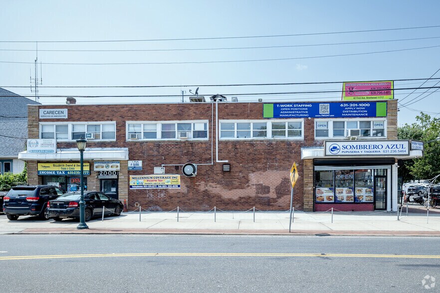 More Photos Of 2000 Brentwood Rd, Brentwood Storefront Retail Residential For Lease