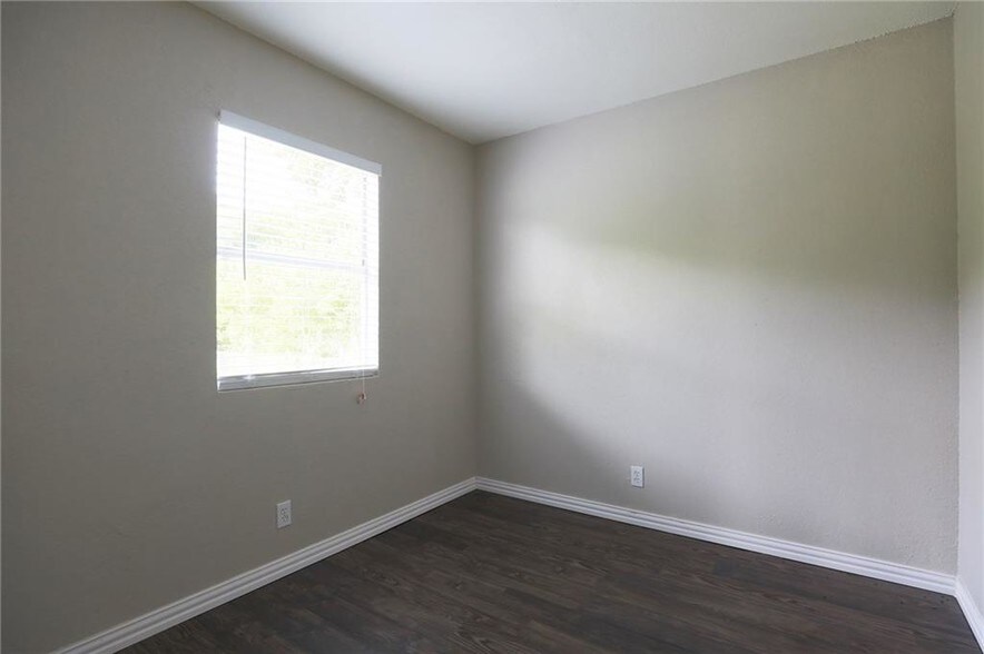 More Photos Of 1410 Ransom St, Pflugerville Office Residential For Lease