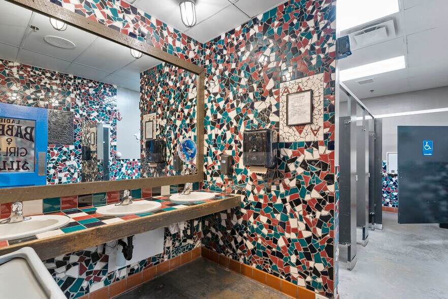 More Photos Of 4250 E Sunset Rd, Henderson Restaurant For Sale