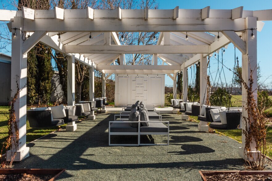 More Photos Of 1020 Penman Springs Rd, Paso Robles Winery Vineyard For Sale