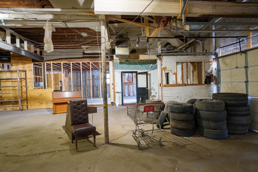 More Photos Of 1125 Mitchell Rd, Schenectady Warehouse For Sale