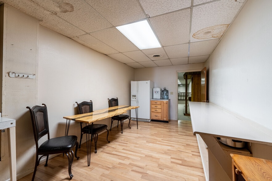 More Photos Of 65 N 200 E, Roosevelt Restaurant For Sale