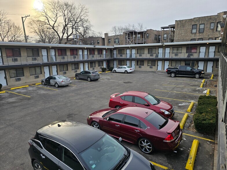 More Photos Of 6535 S King Dr, Chicago Hotel For Sale