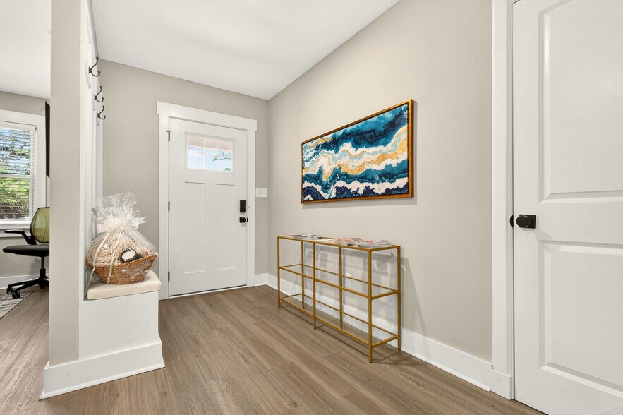 More Photos Of 1120 Central Ave, Summerville Office For Sale