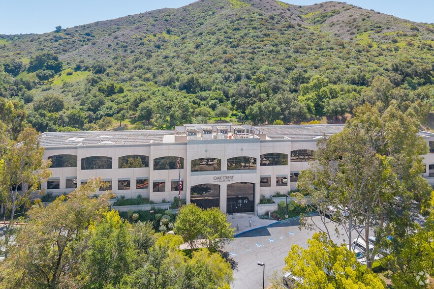 More Photos Of 31248 Oak Crest Dr, Westlake Village Office For Lease