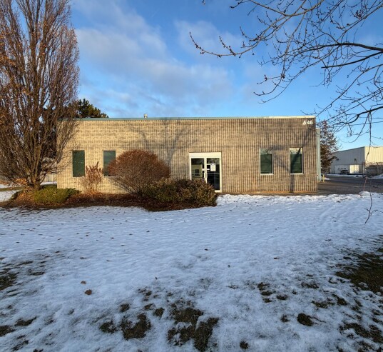 More Photos Of 546 Admiral Dr, London Warehouse For Sale