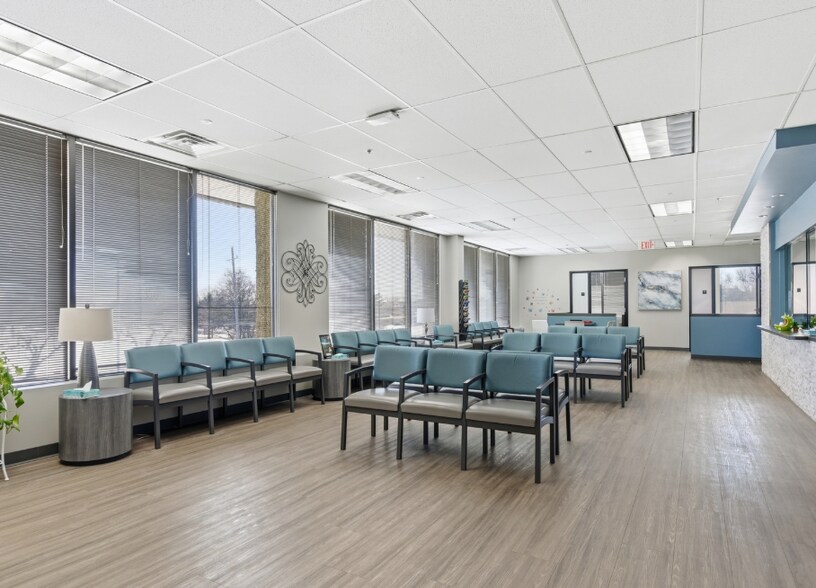 More Photos Of 7900 S Cass Ave, Darien Office For Sale