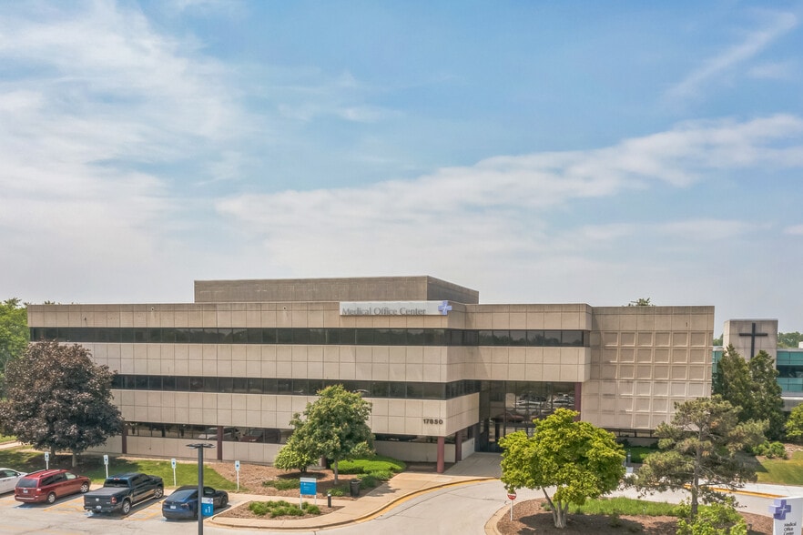 More Photos Of 17850 S Kedzie Ave, Hazel Crest Hospital For Lease