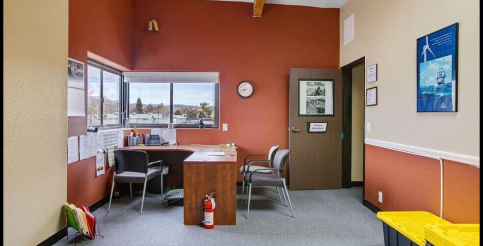 More Photos Of 410 W J St, Tehachapi Light Manufacturing For Sale