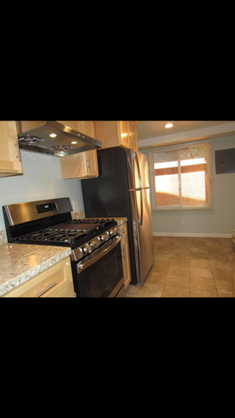 More Photos Of 1403-1413 Encinal Ave, Alameda Storefront Retail Residential For Sale