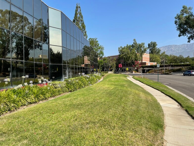 More Photos Of 10601 Civic Center Dr, Rancho Cucamonga Office For Lease