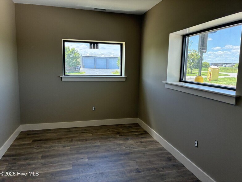 More Photos Of 106 Lewis Drive, Elizabeth City Industrial For Sale