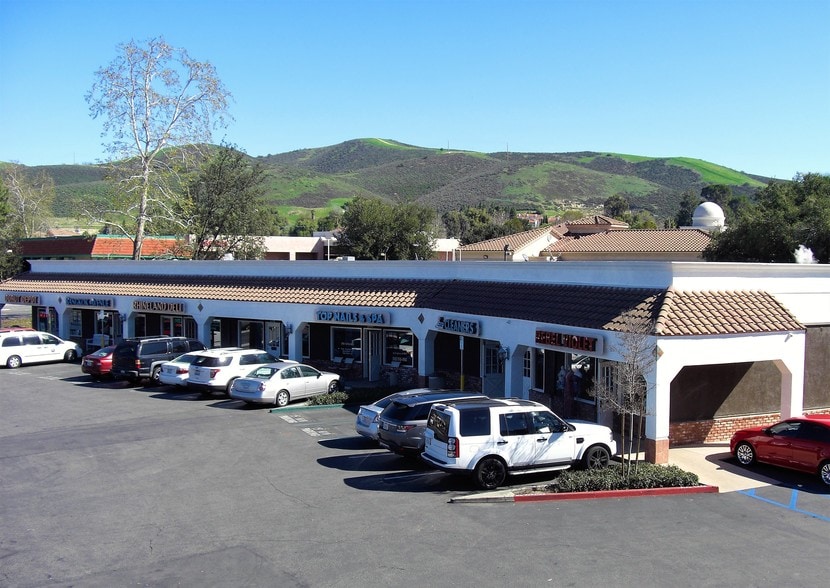 More Photos Of 2346 E Thousand Oaks Blvd, Thousand Oaks Unknown For Lease