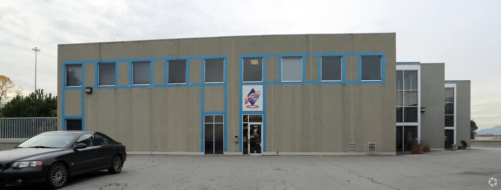 More Photos Of 2820 Ingleton Ave, Burnaby Warehouse For Lease