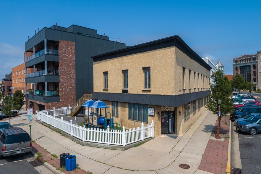More Photos Of 601 Lake Ave, Asbury Park Office Residential For Lease