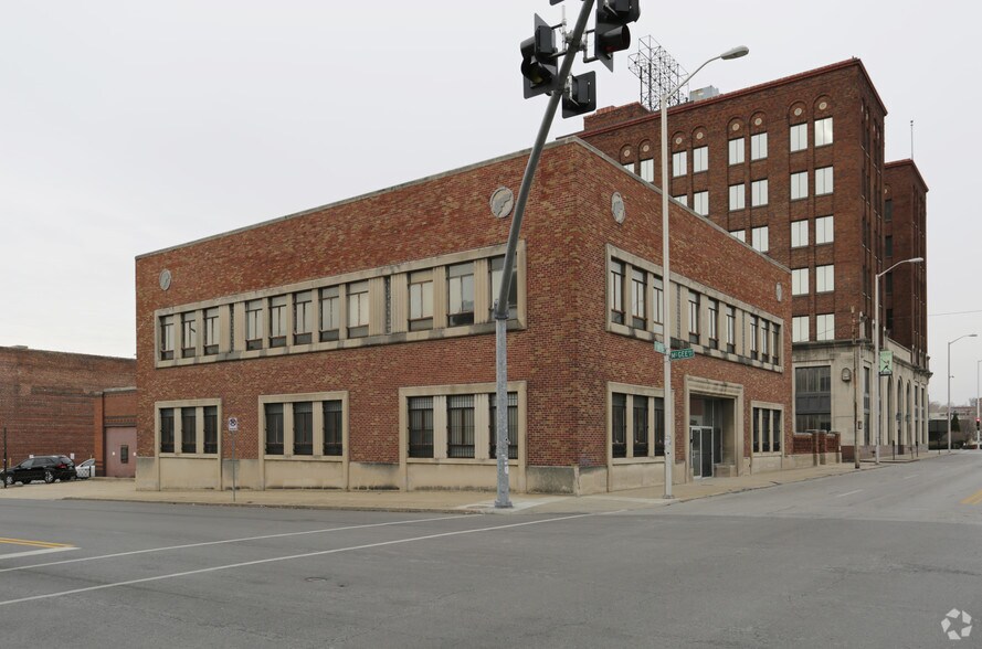 More Photos Of 215 E 18TH, Kansas City Office For Lease