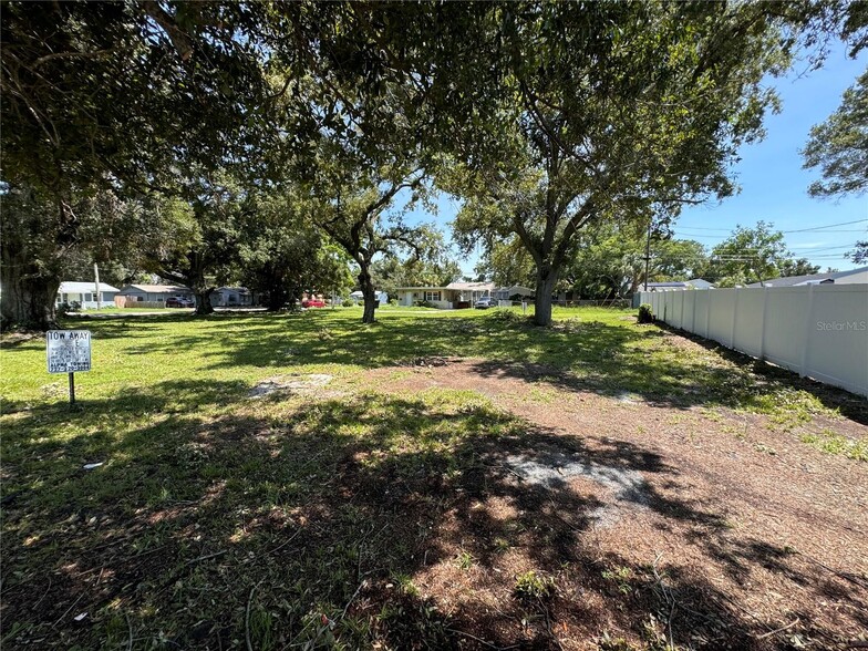 Primary Photo Of 4000 8th St S, Saint Petersburg Land For Lease