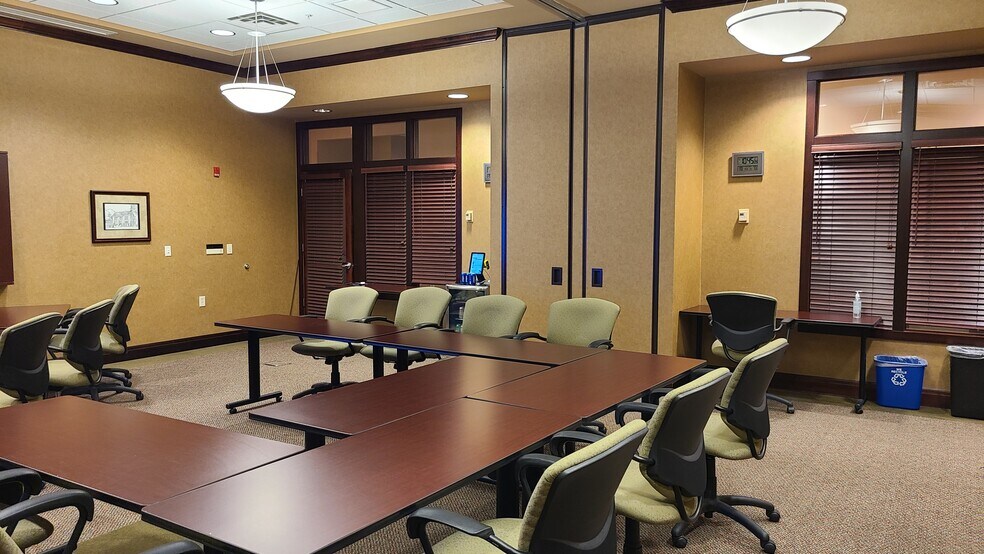 More Photos Of 200 Washington St, Wausau Office For Sale