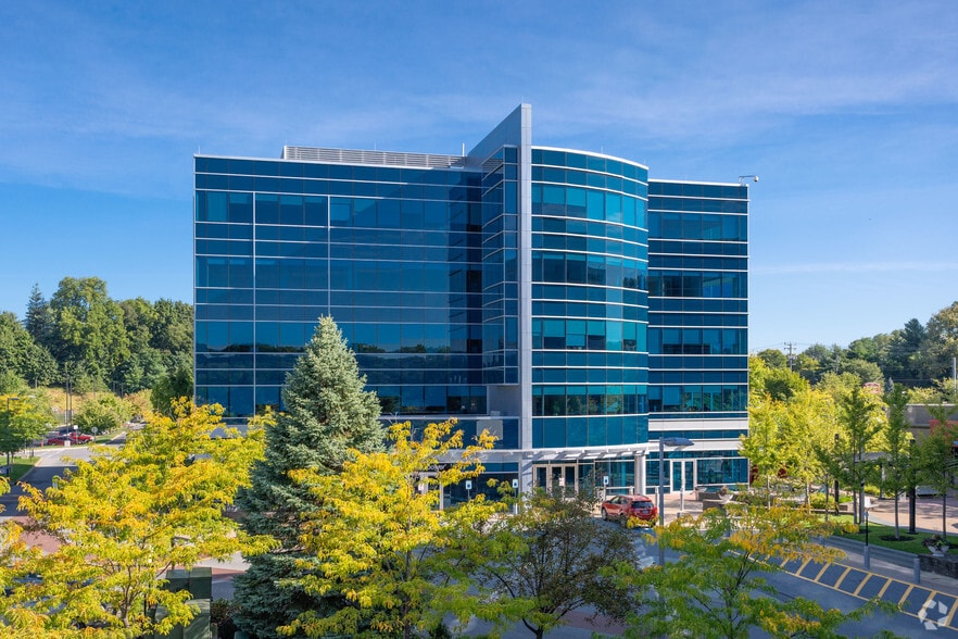 Primary Photo Of 2515 South Rd, Poughkeepsie Medical For Lease