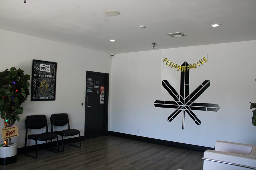 More Photos Of 10031 Reese Cir, Salinas Freestanding For Sale