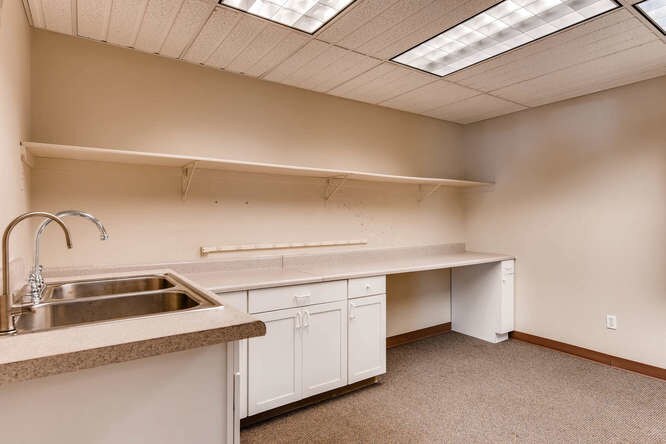 More Photos Of 2 Oakwood Park, Castle Rock Medical For Lease