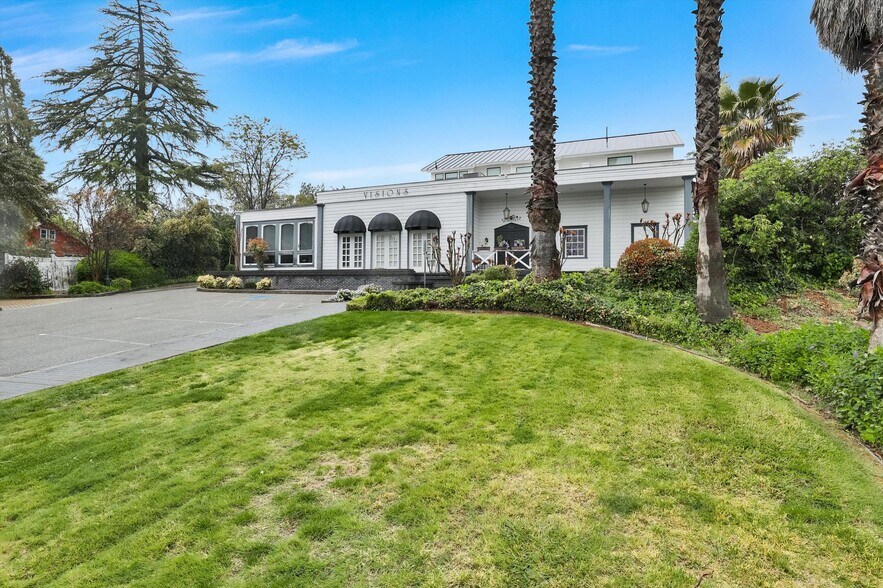 More Photos Of 144 Reamer St, Auburn Specialty For Sale