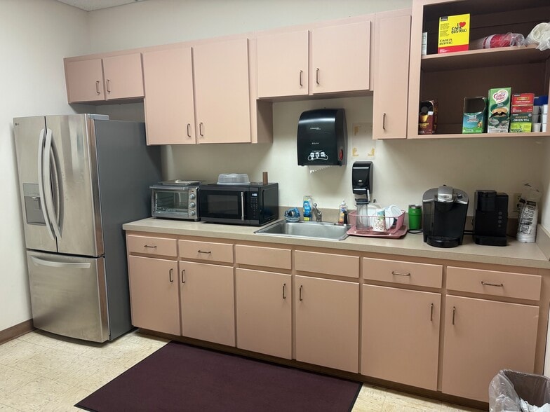 More Photos Of 22290 Timberlake Rd, Lynchburg Warehouse For Lease