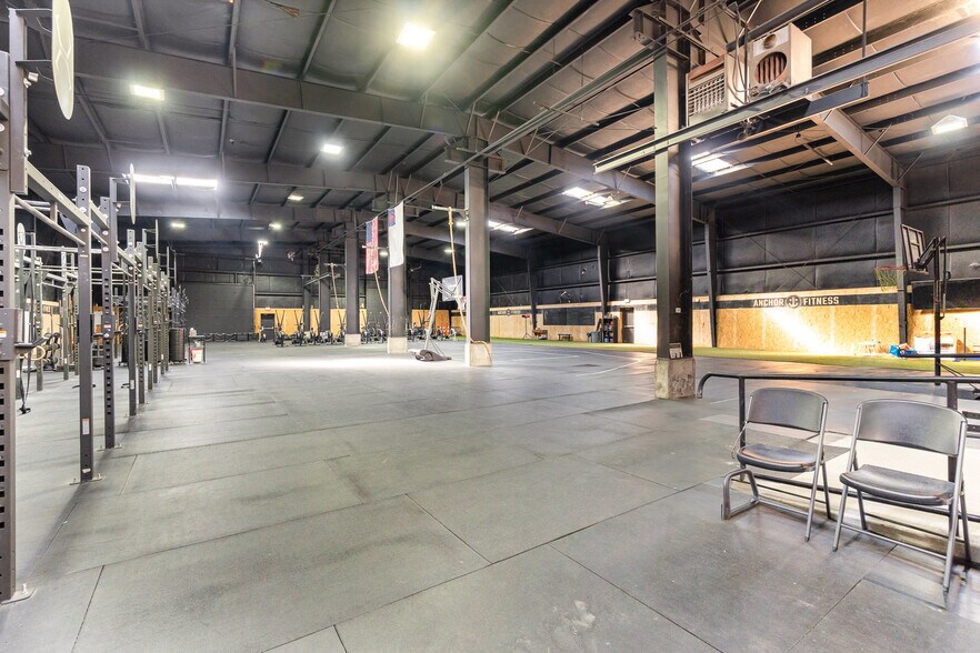 More Photos Of 77 Foundry Ave, Batavia Warehouse For Sale