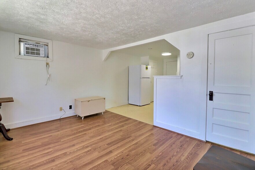 More Photos Of 335 W 6th St, Fremont Apartments For Sale