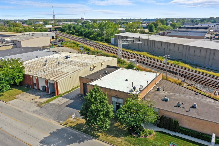 More Photos Of 4135 W 123rd St, Alsip Warehouse For Lease