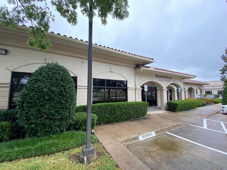 More Photos Of 13647 Montfort Dr, Dallas Office For Lease