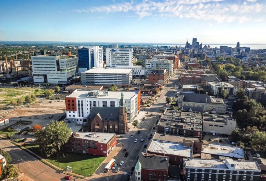 More Photos Of 1091 Main St, Buffalo Office For Sale