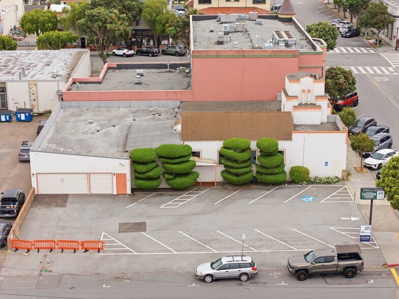 More Photos Of 645 Kelly Ave, Half Moon Bay Funeral Home For Sale