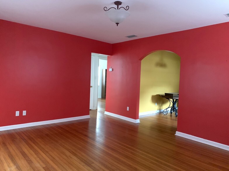 More Photos Of 1501 E Robinson St, Orlando Office Residential For Lease