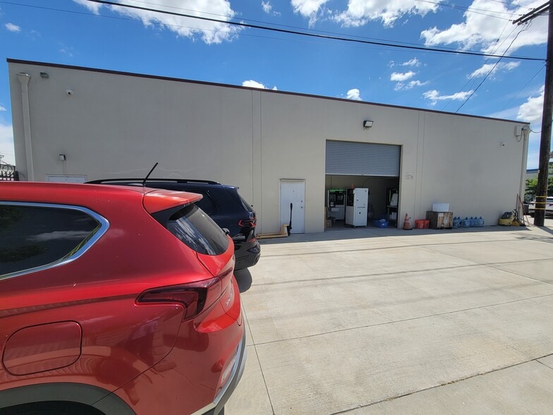 More Photos Of 16737 Parkside Ave, Cerritos Manufacturing For Sale