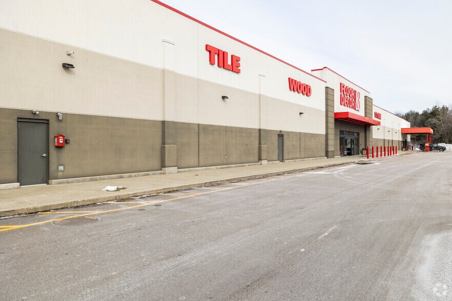 More Photos Of 253-269 Amherst St, Nashua General Retail For Lease