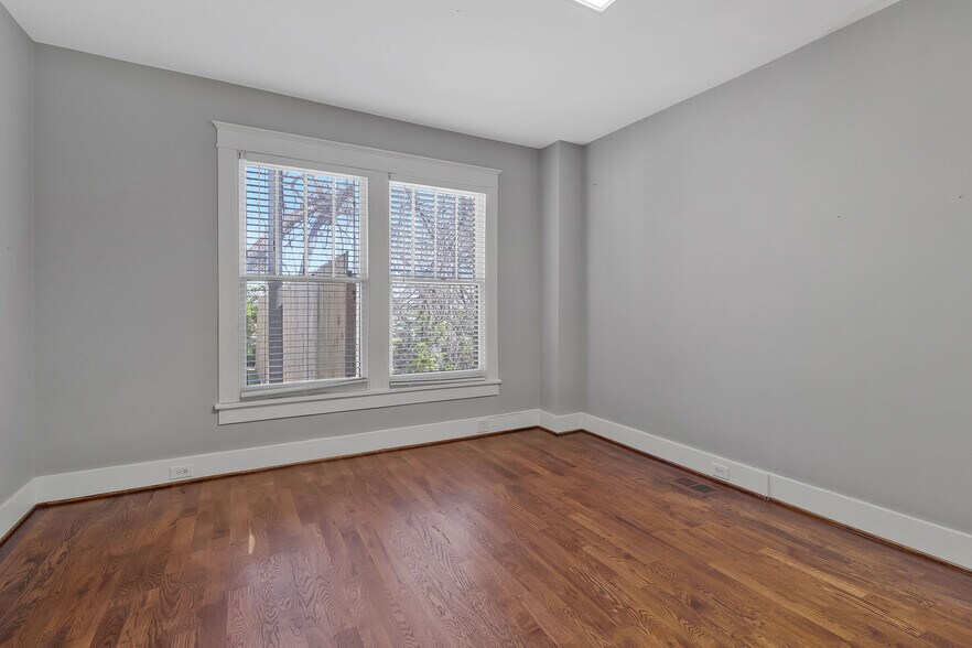 More Photos Of 131 Donelson Pike, Nashville Loft Creative Space For Sale