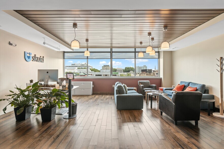 More Photos Of 605 Chestnut St, Chattanooga Loft Creative Space For Lease