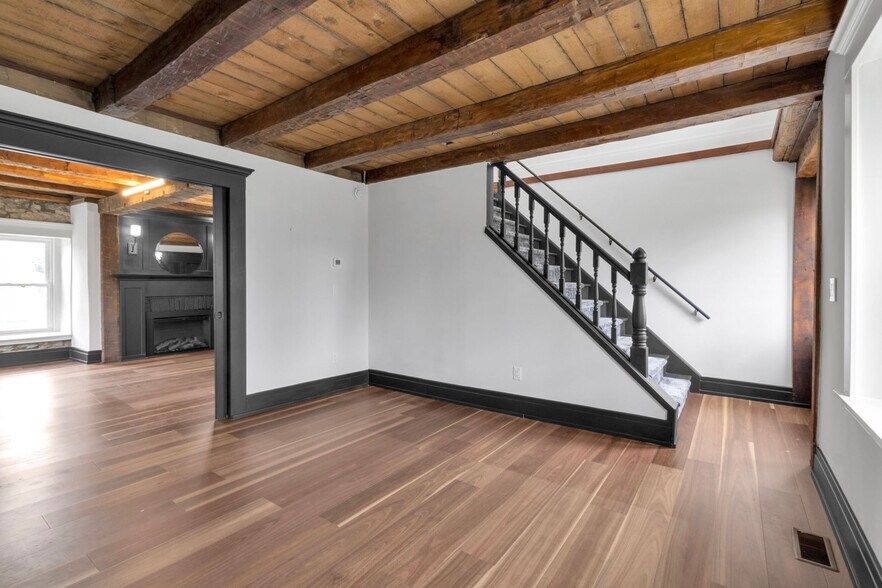 More Photos Of 9060 Main St, Clarence Storefront Retail Residential For Sale