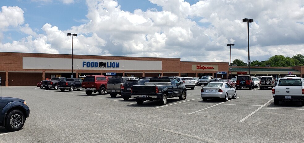 More Photos Of 4665-4719 Richmond Rd, Warsaw Unknown For Lease