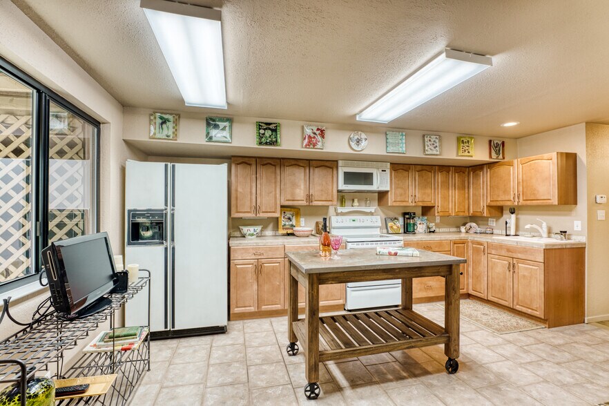 More Photos Of 880 Deer Park Rd, Saint Helena Apartments For Sale