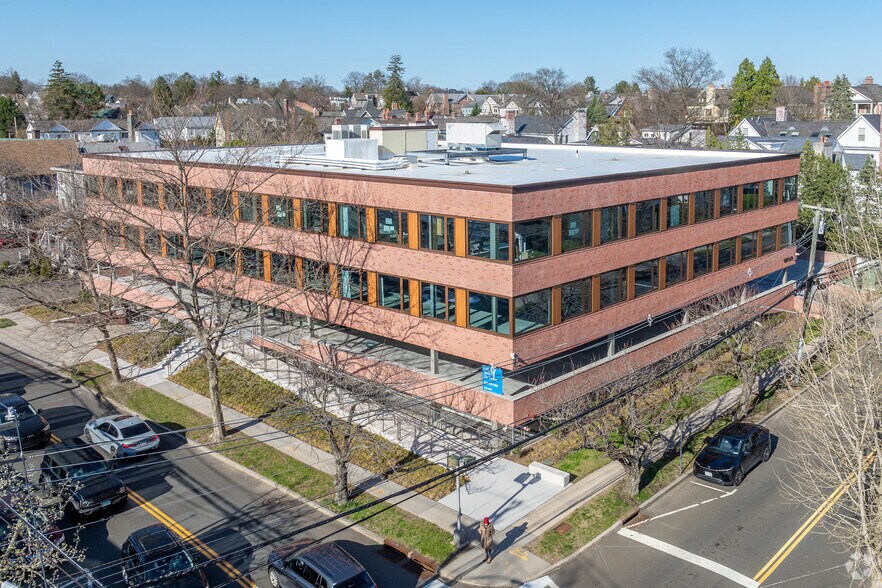 Primary Photo Of 145 Mason St, Greenwich Office For Lease