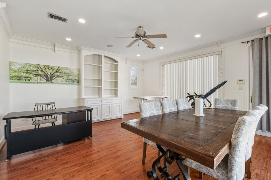 More Photos Of 12159 FM 1097 Rd W, Willis Office For Sale