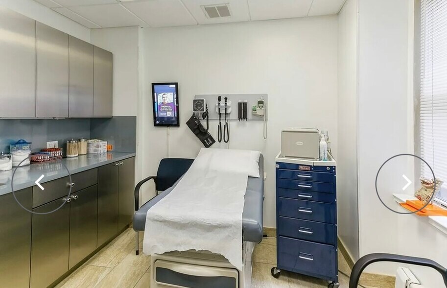 More Photos Of 60 Gramercy Park N, New York Apartments For Sale