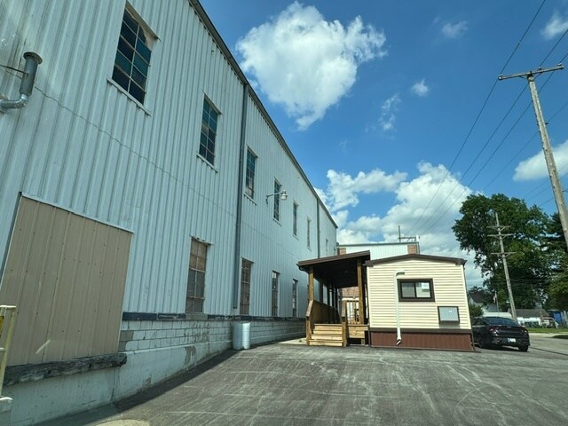More Photos Of 315 Brighton St, La Porte Manufacturing For Lease