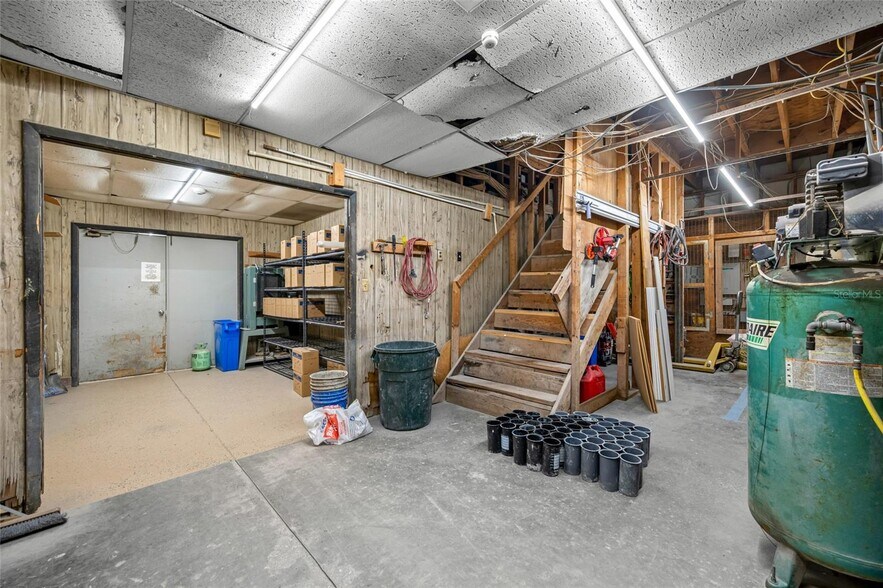 More Photos Of 5802 N Occident St, Tampa Industrial For Sale