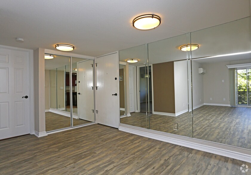 More Photos Of 20 E Main St, Los Gatos Apartments For Lease