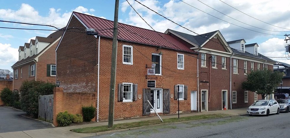 Primary Photo Of 1011 Charles St, Fredericksburg Loft Creative Space For Lease