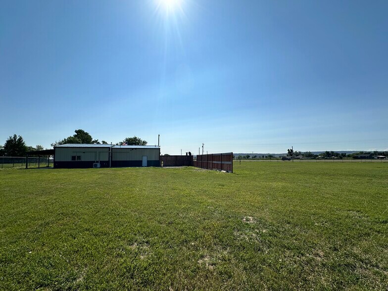 More Photos Of 4380 US Highway 312, Billings Warehouse For Lease